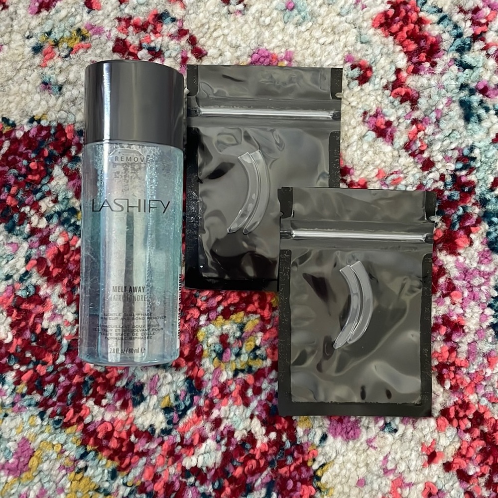 Lashify melt away and (2) packages of sealed wandoms